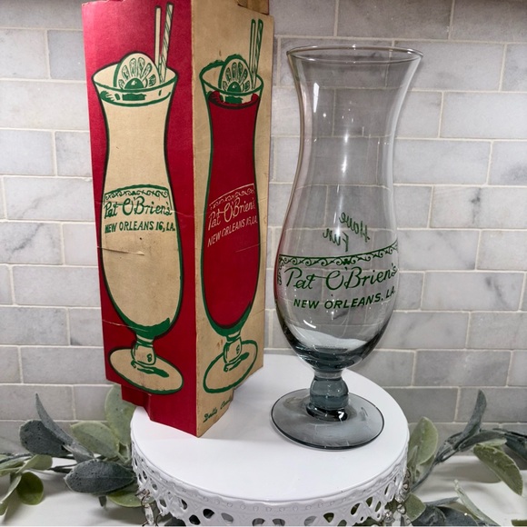 Vintage Pat O'Brien's New Orleans Hurricane Glass - Picture 2 of 2